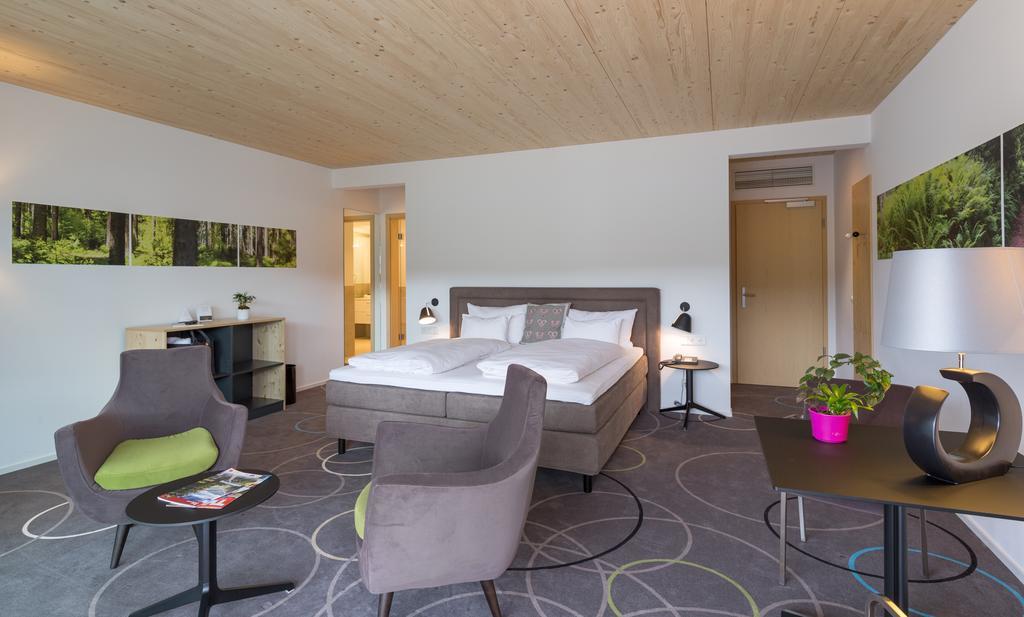 Brugger'S Hotelpark Am See ทิทิเซ-นอยชตัดท์ ภายนอก รูปภาพ